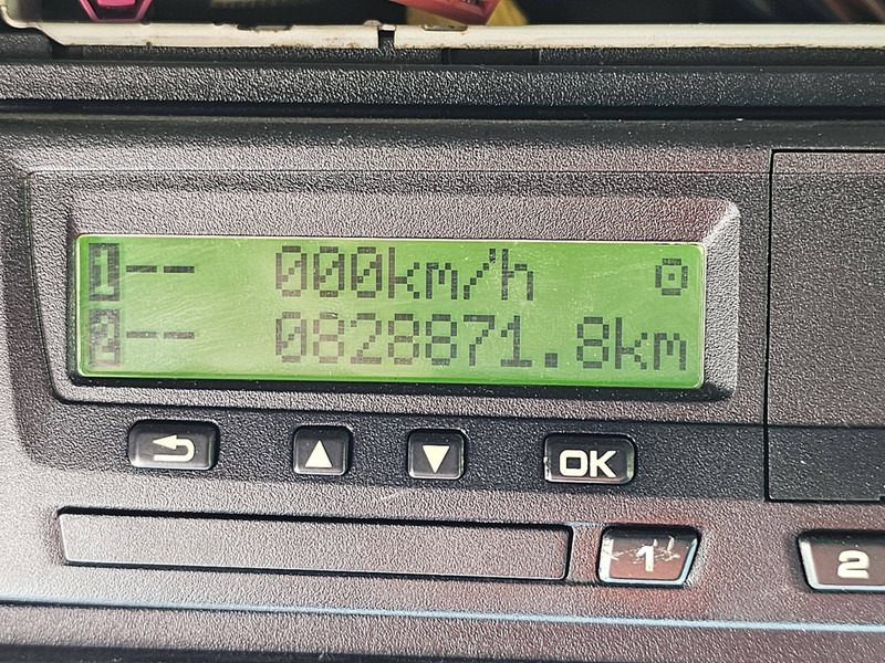 Pritsche LKW, Autokran Scania R490 HMF 6020: das Bild 9
