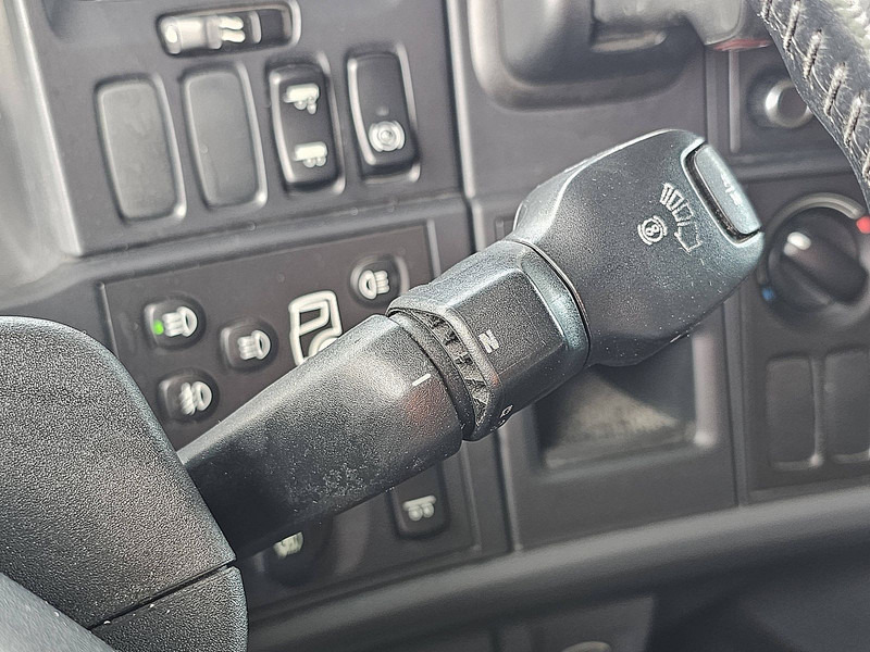 Pritsche LKW, Autokran Scania R490: das Bild 13