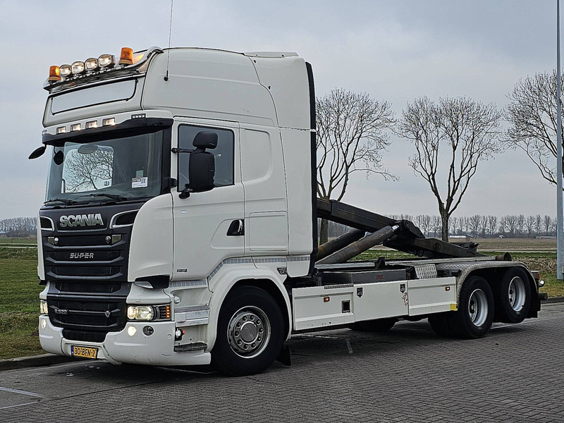 Scania R520 - Abrollkipper: das Bild 2 Scania R520 - Abrollkipper: das Bild 2