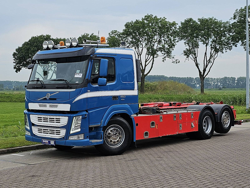 Volvo FM 450 6X2*4 HIAB XR18SL56 - Abrollkipper: das Bild 2 Volvo FM 450 6X2*4 HIAB XR18SL56 - Abrollkipper: das Bild 2