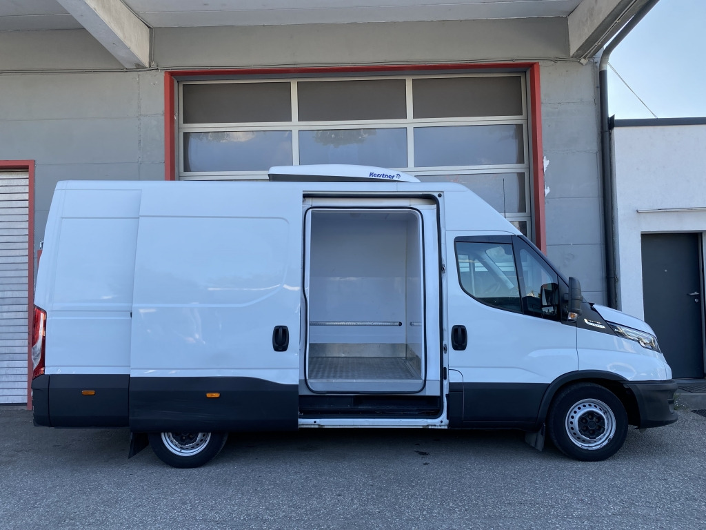 Iveco Daily 35S14 Hi-Matic Klimaautom. Kerstner 206 RA - Kühltransporter: das Bild 4 Iveco Daily 35S14 Hi-Matic Klimaautom. Kerstner 206 RA - Kühltransporter: das Bild 4