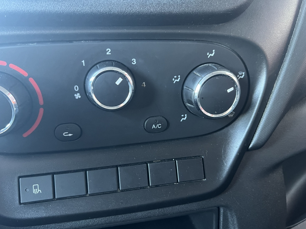 Koffer Transporter Iveco Daily 35S14 Thermokoffer 4,35m Klima Automatik!!: das Bild 15