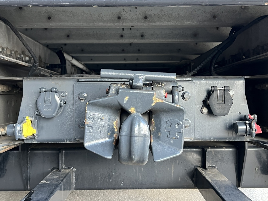 Iveco EuroCargo ML120E25 Klima 7,2m Koff+LBW Orig27tkm - Koffer LKW: das Bild 5 Iveco EuroCargo ML120E25 Klima 7,2m Koff+LBW Orig27tkm - Koffer LKW: das Bild 5
