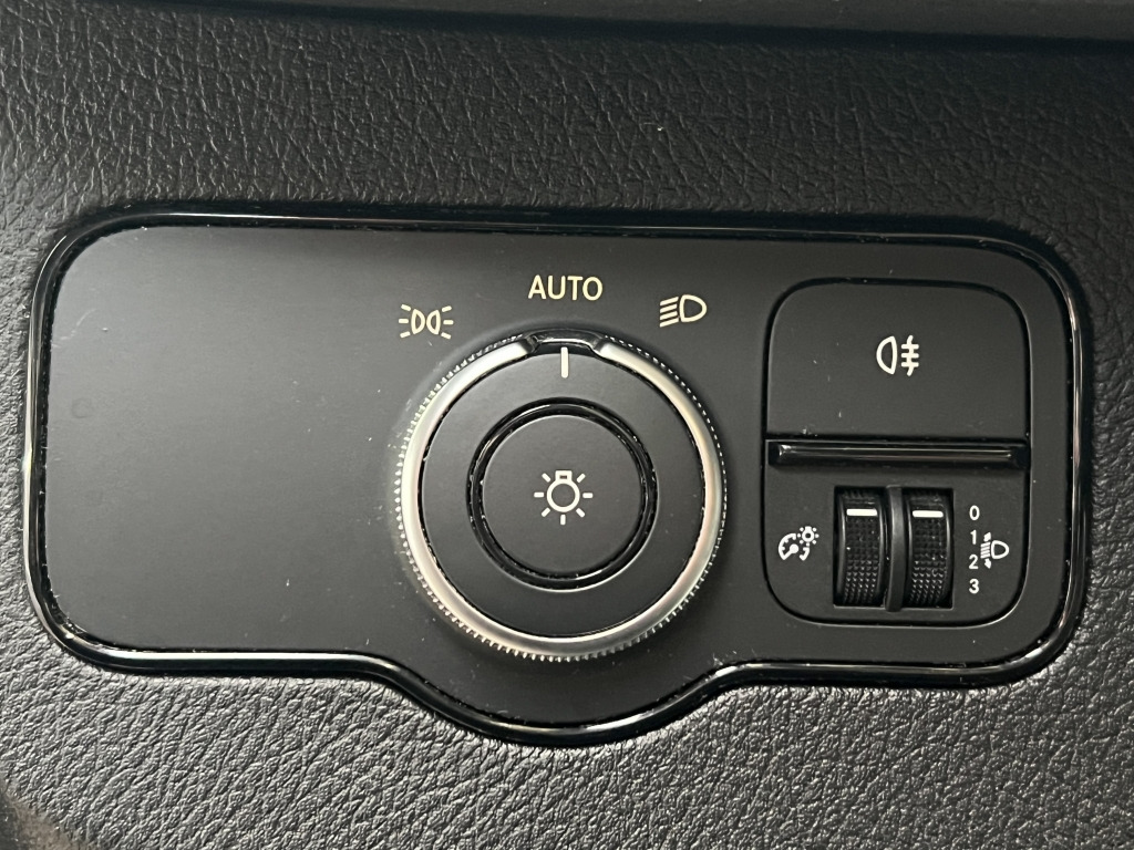 Mercedes-Benz Sprinter 315 CDI Automatik UPS-Integralkoffer - Koffer Transporter: das Bild 5 Mercedes-Benz Sprinter 315 CDI Automatik UPS-Integralkoffer - Koffer Transporter: das Bild 5