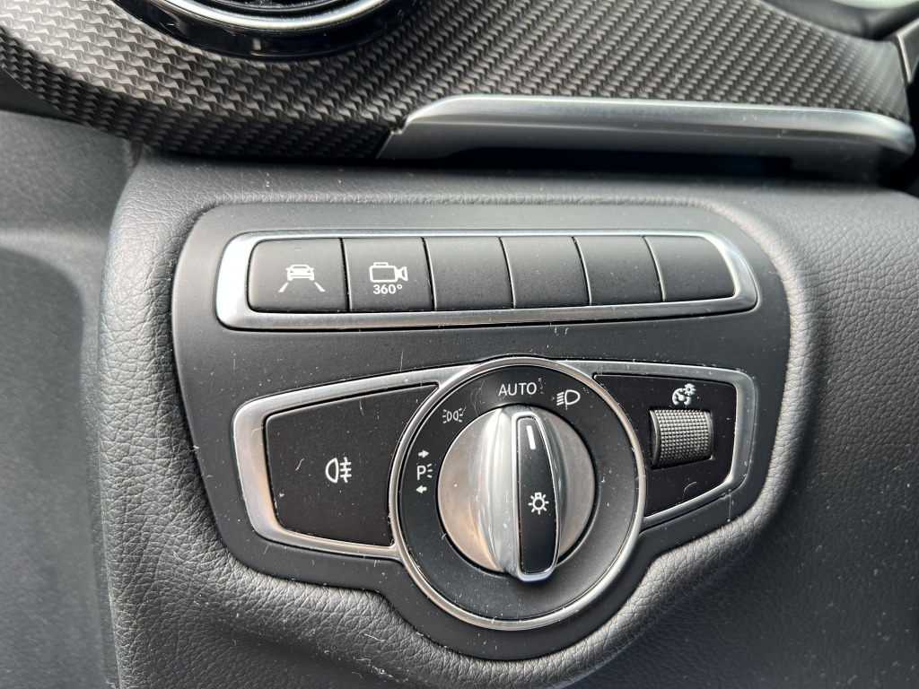 Mercedes-Benz V 300 d AVANTGARDE AMG line kompakt Burmester - PKW: das Bild 2 Mercedes-Benz V 300 d AVANTGARDE AMG line kompakt Burmester - PKW: das Bild 2