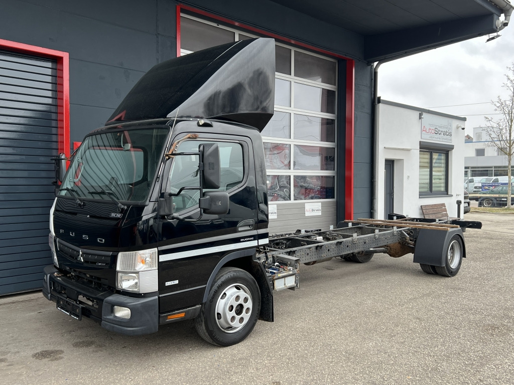 Mitsubishi Fuso Canter 9C18 5,8m Euro6d Klimaaut. Tempomat - Fahrgestell LKW: das Bild 1 Mitsubishi Fuso Canter 9C18 5,8m Euro6d Klimaaut. Tempomat - Fahrgestell LKW: das Bild 1