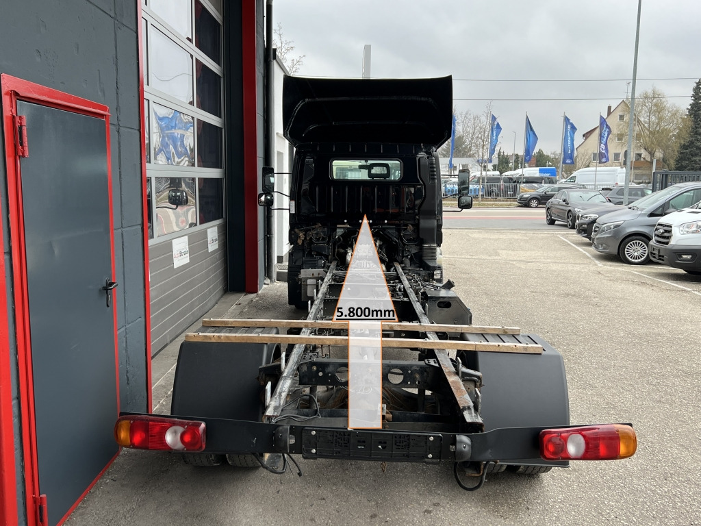 Mitsubishi Fuso Canter 9C18 5,8m Euro6d Klimaaut. Tempomat - Fahrgestell LKW: das Bild 2 Mitsubishi Fuso Canter 9C18 5,8m Euro6d Klimaaut. Tempomat - Fahrgestell LKW: das Bild 2