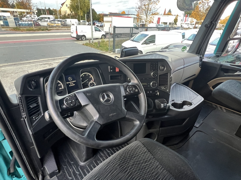 Mercedes-Benz Actros 1845 Klimaautom. Retarder 2x Nebenantrieb - Sattelzugmaschine: das Bild 3 Mercedes-Benz Actros 1845 Klimaautom. Retarder 2x Nebenantrieb - Sattelzugmaschine: das Bild 3