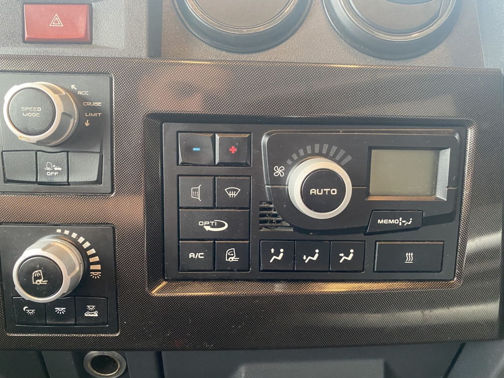 Sattelzugmaschine Renault T460 EURO6 Klima ACC-Tempomat Spurhalteassistent: das Bild 13