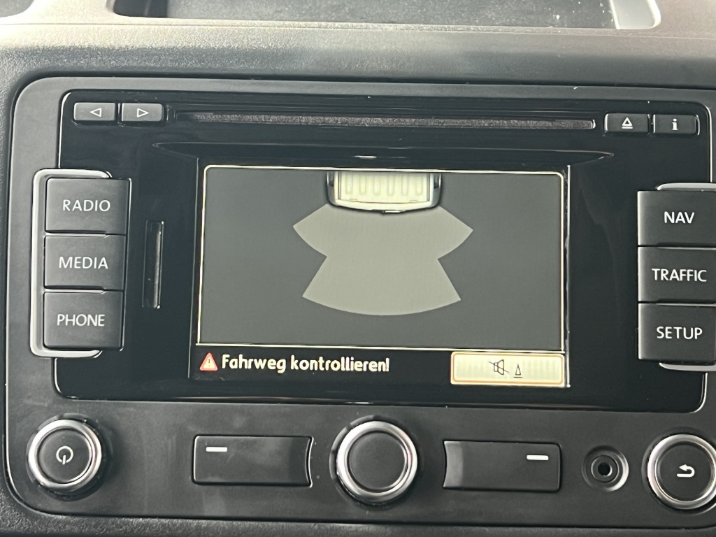 VW T5 Kombi 2,0 TDI BlueMotion Klima 9-Sitzer - PKW: das Bild 4 VW T5 Kombi 2,0 TDI BlueMotion Klima 9-Sitzer - PKW: das Bild 4