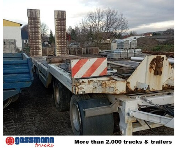 AT 400, Verbr. auf 3m, Radmulden, hydr. Rampen - Tieflader Anhänger: das Bild 3 AT 400, Verbr. auf 3m, Radmulden, hydr. Rampen - Tieflader Anhänger: das Bild 3