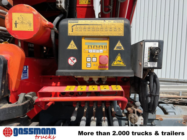 Ladekran F230AXP.25, Seilwinde, Funk, Ex-Schweizer Armee: das Bild 6 Ladekran F230AXP.25, Seilwinde, Funk, Ex-Schweizer Armee: das Bild 6