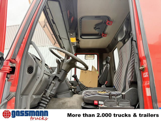 Iveco EuroTech 240E38 6x2-4, Lift-/Lenkachse, - Abrollkipper, Autokran: das Bild 3 Iveco EuroTech 240E38 6x2-4, Lift-/Lenkachse, - Abrollkipper, Autokran: das Bild 3