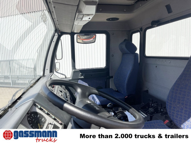 MAN 25/18.284 6x2-4 LL,Kran HMF 1113 K3, Funk, - Abrollkipper, Autokran: das Bild 5 MAN 25/18.284 6x2-4 LL,Kran HMF 1113 K3, Funk, - Abrollkipper, Autokran: das Bild 5