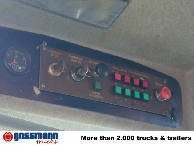 MAN M03 14.152 4x2, Schienenkehrmaschine - Kehrmaschine: das Bild 3 MAN M03 14.152 4x2, Schienenkehrmaschine - Kehrmaschine: das Bild 3