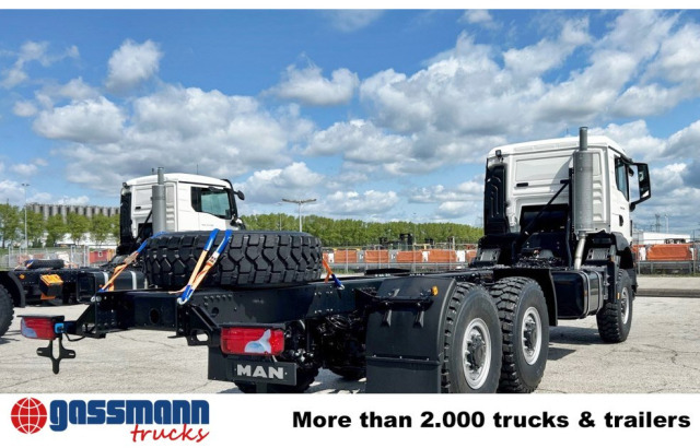 MAN TGS 33.440 6x6 BB CH, Euro2, Einzelbereifung - Fahrgestell LKW: das Bild 5 MAN TGS 33.440 6x6 BB CH, Euro2, Einzelbereifung - Fahrgestell LKW: das Bild 5