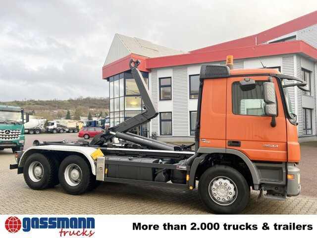 Fahrgestell LKW Mercedes-Benz Actros 2644/48 K 6x4, Manual Gearbox, Full Steel: das Bild 10