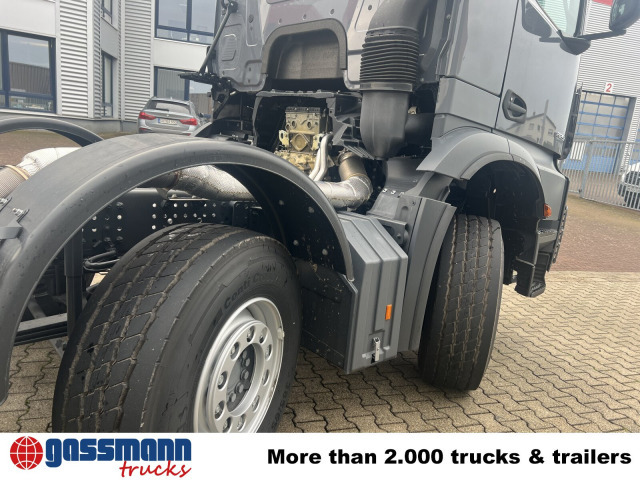 Mercedes-Benz Arocs 3251 L 8x4/4, mit Motorabtrieb C plus NA - Fahrgestell LKW: das Bild 5 Mercedes-Benz Arocs 3251 L 8x4/4, mit Motorabtrieb C plus NA - Fahrgestell LKW: das Bild 5