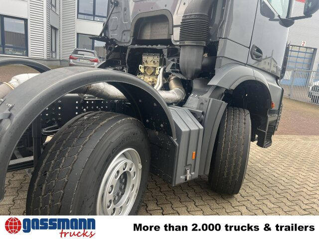 Mercedes-Benz Arocs 3251 L 8x4/4, mit Motorabtrieb C plus NA - Fahrgestell LKW: das Bild 5 Mercedes-Benz Arocs 3251 L 8x4/4, mit Motorabtrieb C plus NA - Fahrgestell LKW: das Bild 5