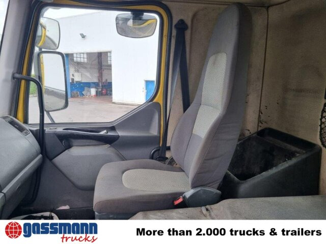 Renault Kerax 380.26 6x4, Bordmatik links - Kipper: das Bild 3 Renault Kerax 380.26 6x4, Bordmatik links - Kipper: das Bild 3