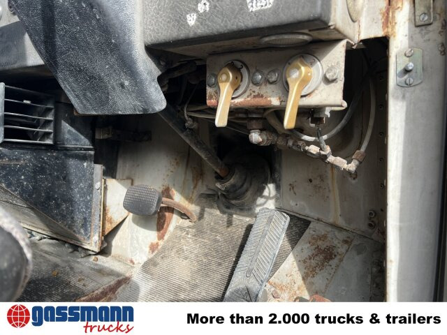 Saurer V5 4x2 - Pritsche LKW: das Bild 3 Saurer V5 4x2 - Pritsche LKW: das Bild 3