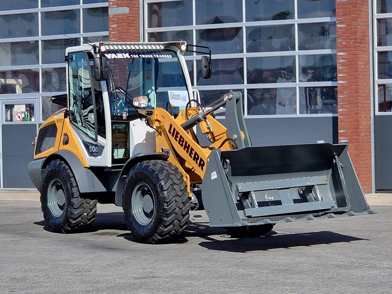 Liebherr L506 compact - New - Bucket + pallet forks - 46 KW - Radlader: das Bild 1 Liebherr L506 compact - New - Bucket + pallet forks - 46 KW - Radlader: das Bild 1