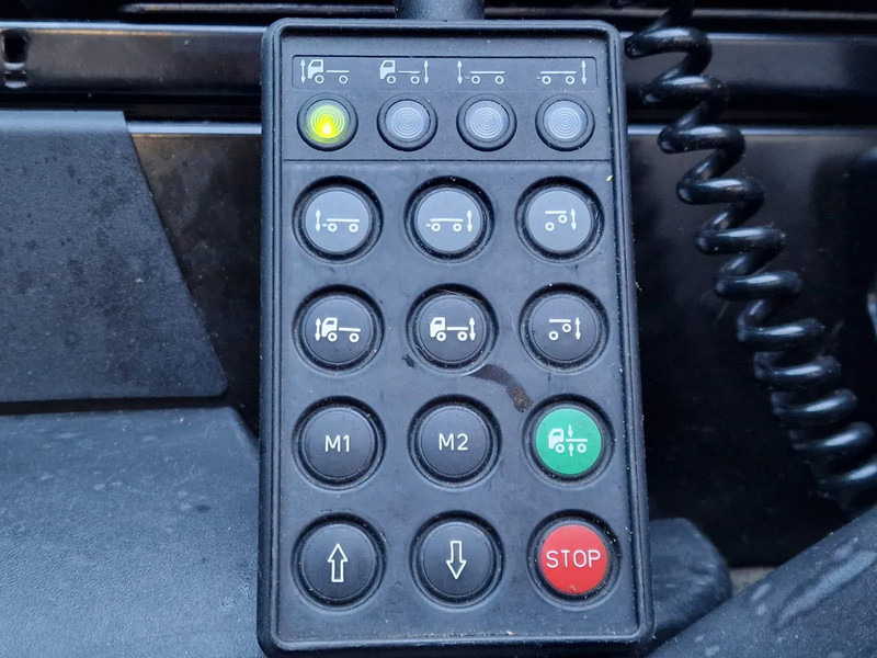 Sattelzugmaschine DAF XF 460 SuperSpaceCab 4x2 - Full air - Night Clima - TV -Microwave - Full spoiler - Navi: das Bild 14