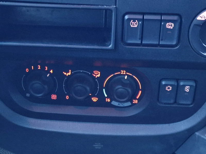 Sattelzugmaschine DAF XF 460 SuperSpaceCab 4x2 - Full air - Night Clima - TV -Microwave - Full spoiler - Navi: das Bild 16