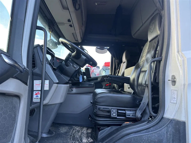 Scania G450 NGS Highline 6x2/4 - Steering - Euro 6 - Led - Leather - Chassis cover - Sattelzugmaschine: das Bild 3 Scania G450 NGS Highline 6x2/4 - Steering - Euro 6 - Led - Leather - Chassis cover - Sattelzugmaschine: das Bild 3