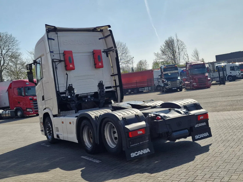 Scania S580 V8 NGS Highline 6x2 - Retarder - Full air - 3.15 WB - Navi - Led - Sattelzugmaschine: das Bild 5 Scania S580 V8 NGS Highline 6x2 - Retarder - Full air - 3.15 WB - Navi - Led - Sattelzugmaschine: das Bild 5