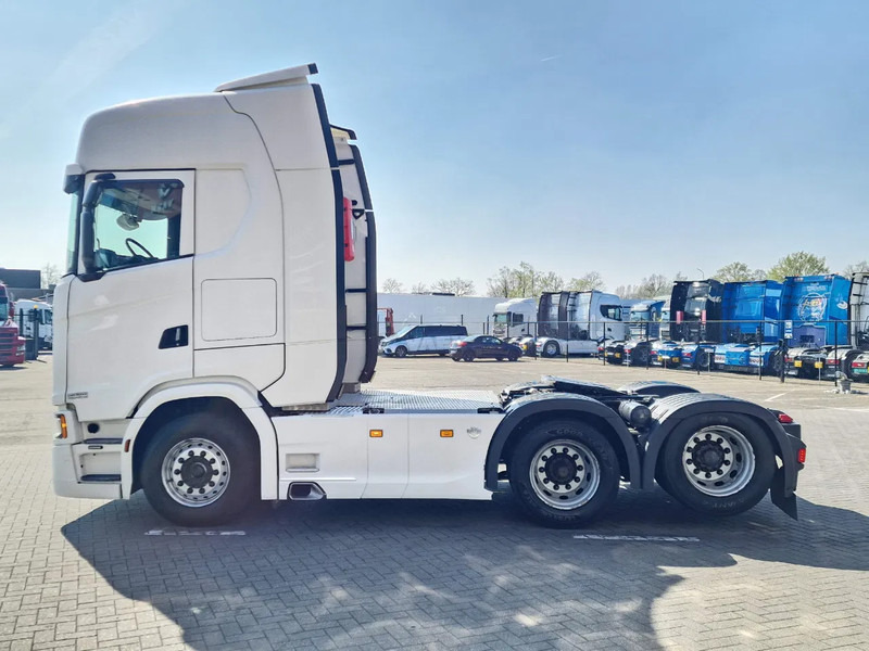 Scania S580 V8 NGS Highline 6x2 - Retarder - Full air - 3.15 WB - Navi - Led - Sattelzugmaschine: das Bild 4 Scania S580 V8 NGS Highline 6x2 - Retarder - Full air - 3.15 WB - Navi - Led - Sattelzugmaschine: das Bild 4