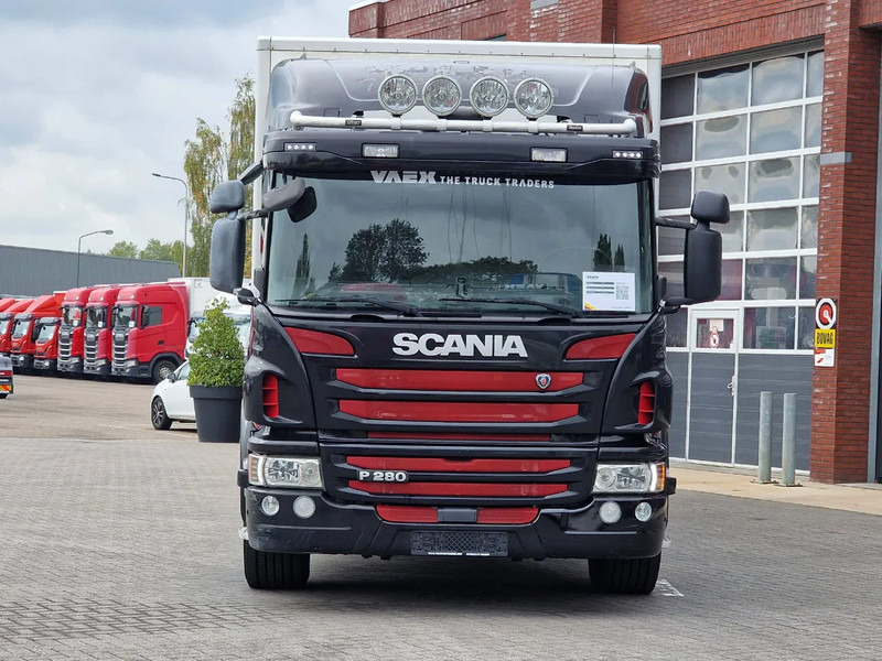 Scania P280 6x2*4 - Box - Loadlift - Low KM - Steering axle - Euro 6 - Full air - Koffer LKW: das Bild 2 Scania P280 6x2*4 - Box - Loadlift - Low KM - Steering axle - Euro 6 - Full air - Koffer LKW: das Bild 2