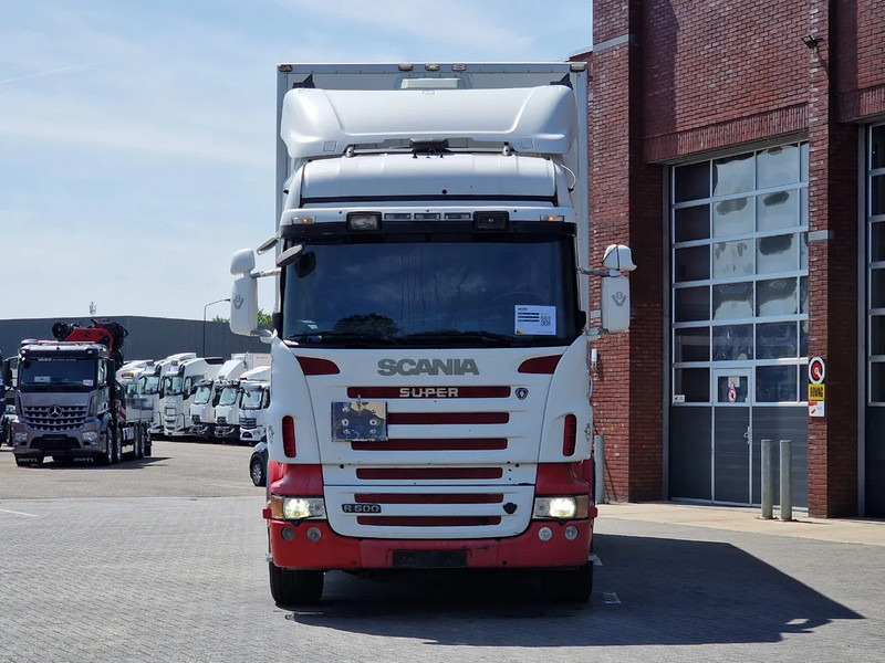 Scania R500 V8 Highline 6x2*4 - Box with side doors - Loadlift - Manual gearbox with retarder - Full air - Steering axle - Koffer LKW: das Bild 2 Scania R500 V8 Highline 6x2*4 - Box with side doors - Loadlift - Manual gearbox with retarder - Full air - Steering axle - Koffer LKW: das Bild 2