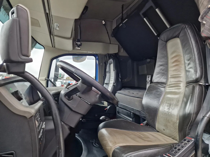 Abrollkipper Volvo FH 13.540 Globetrotter 8x4*4 - HIAB Hook 22T - Full air - Work remote: das Bild 12