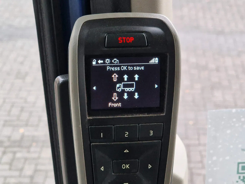 Abrollkipper Volvo FH 13.540 Globetrotter 8x4*4 - HIAB Hook 22T - Full air - Work remote: das Bild 20