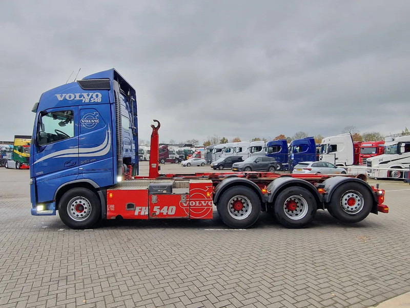 Abrollkipper Volvo FH 13.540 Globetrotter 8x4*4 - HIAB Hook 22T - Full air - Work remote: das Bild 6