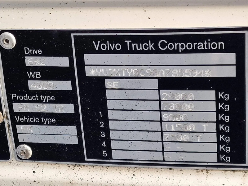 Isotherm LKW Volvo FM 13.460 Globetrotter 6x2*4 - Frigo Carrier Supra 1150 U MT - Zepro loadlift - Steering axle: das Bild 16