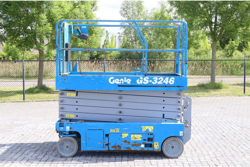 Genie GS-3246 | 12 METER | 318 KG - Scherenbühne: das Bild 1 Genie GS-3246 | 12 METER | 318 KG - Scherenbühne: das Bild 1