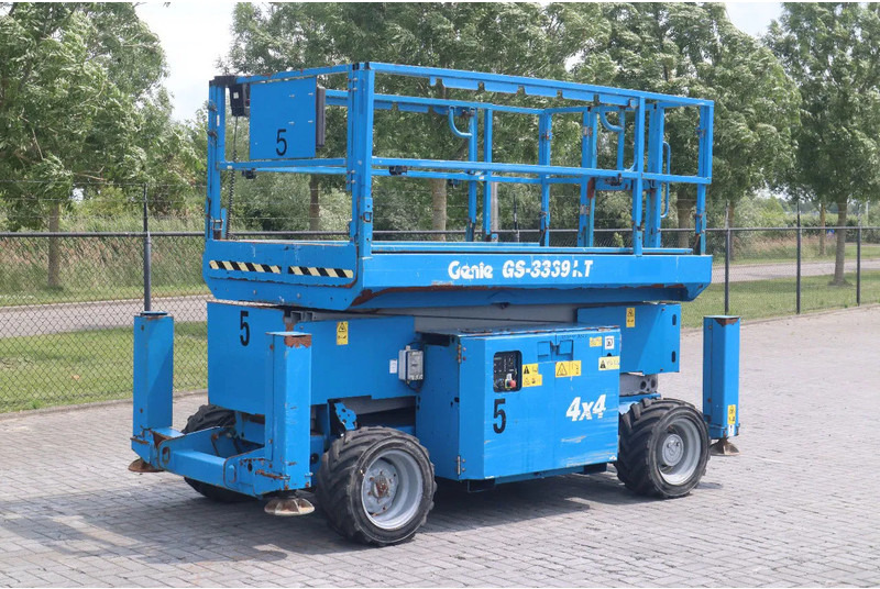 Genie GS-3369 RT | 12 METER | 454 kg - Scherenbühne: das Bild 3 Genie GS-3369 RT | 12 METER | 454 kg - Scherenbühne: das Bild 3