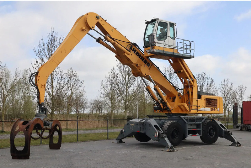 Liebherr A944 C HD | LOG GRAPPLE | HOLZGREIFER | TIMBER - Umschlagbagger: das Bild 2 Liebherr A944 C HD | LOG GRAPPLE | HOLZGREIFER | TIMBER - Umschlagbagger: das Bild 2
