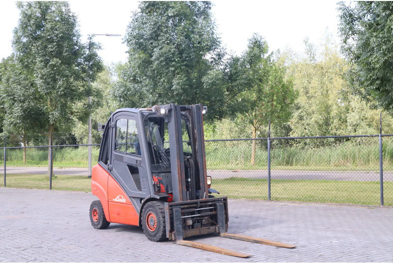 Linde H35D | SIDESHIFT + SPREADER | FREELIFT | 4.7 M - Dieselstapler: das Bild 5 Linde H35D | SIDESHIFT + SPREADER | FREELIFT | 4.7 M - Dieselstapler: das Bild 5