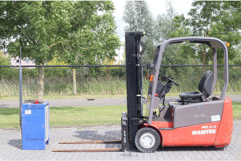 Manitou ME 318 | SIDESHIFT | FORK SPREADERS | TRIPLEX - Elektrostapler: das Bild 1 Manitou ME 318 | SIDESHIFT | FORK SPREADERS | TRIPLEX - Elektrostapler: das Bild 1