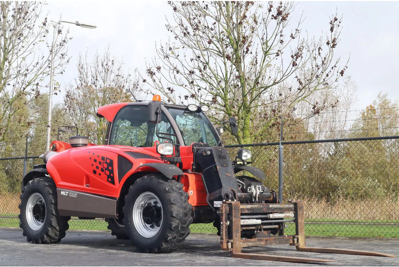 Manitou MLT 625-75 | HYDR. FORKS | AIRCO - Teleskoplader: das Bild 5 Manitou MLT 625-75 | HYDR. FORKS | AIRCO - Teleskoplader: das Bild 5