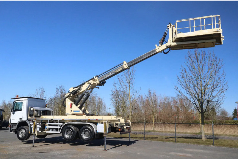 Mercedes-Benz Actros 2636 6X4 | TUNNEL PLATFORM | REMOTE DRIVING - Autokran: das Bild 2 Mercedes-Benz Actros 2636 6X4 | TUNNEL PLATFORM | REMOTE DRIVING - Autokran: das Bild 2