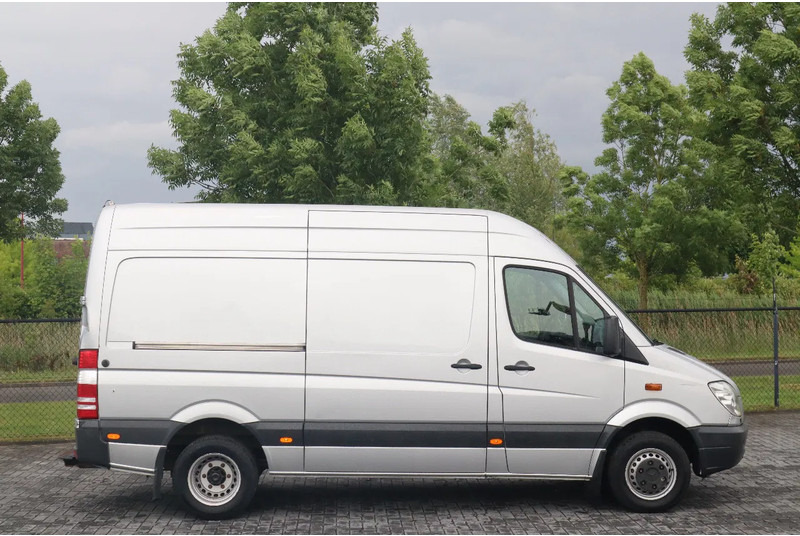 Mercedes-Benz Sprinter 516 | 4X2 | MOBILE WORKSHOP | WERKSTATT | SERVICE VAN - Kastenwagen: das Bild 4 Mercedes-Benz Sprinter 516 | 4X2 | MOBILE WORKSHOP | WERKSTATT | SERVICE VAN - Kastenwagen: das Bild 4