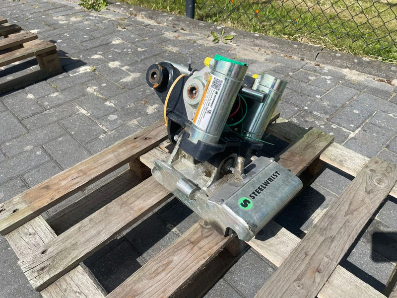 STEELWRIST TMX S30 -180HA | TILT QUICKCOUPLER | TILTING COUPLER | NEW - Tiltrotator für Baumaschine: das Bild 1 STEELWRIST TMX S30 -180HA | TILT QUICKCOUPLER | TILTING COUPLER | NEW - Tiltrotator für Baumaschine: das Bild 1
