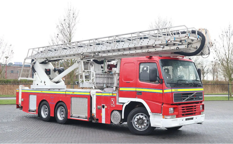 Volvo FM 12.340 6X4 | SNORKEL MAGIRUS ALP 340 | 34 METER - Feuerwehrfahrzeug: das Bild 3 Volvo FM 12.340 6X4 | SNORKEL MAGIRUS ALP 340 | 34 METER - Feuerwehrfahrzeug: das Bild 3