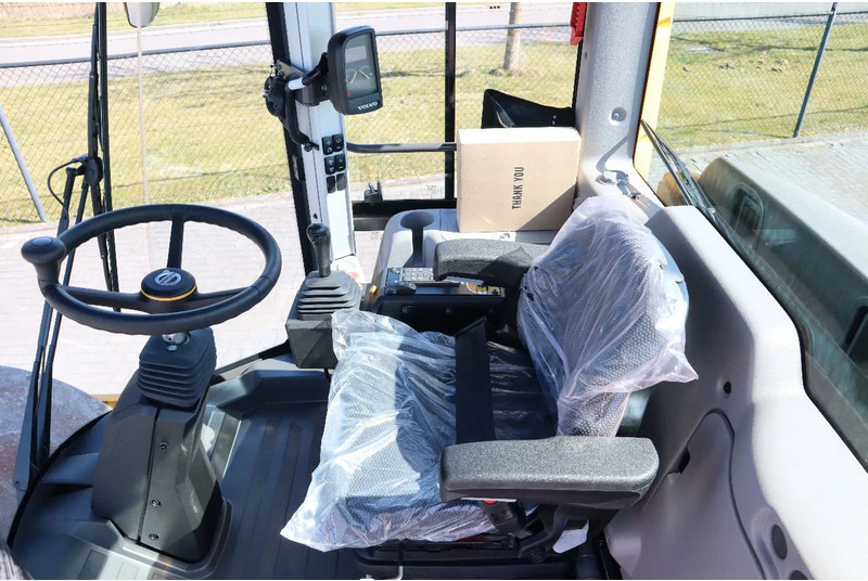 Volvo SD75B | SD 75 B | NEW / UNUSED | 1 YEAR WARRANTY – Leasing Volvo SD75B | SD 75 B | NEW / UNUSED | 1 YEAR WARRANTY: das Bild 17
