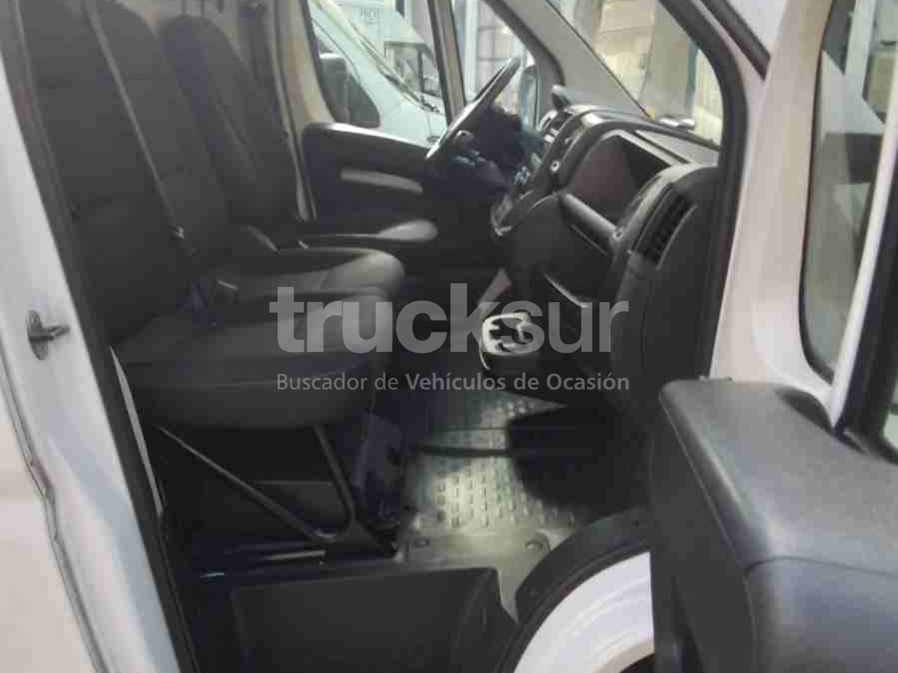 CITROEN 120.35 L3H2 12M3 - Koffer Transporter: das Bild 3 CITROEN 120.35 L3H2 12M3 - Koffer Transporter: das Bild 3