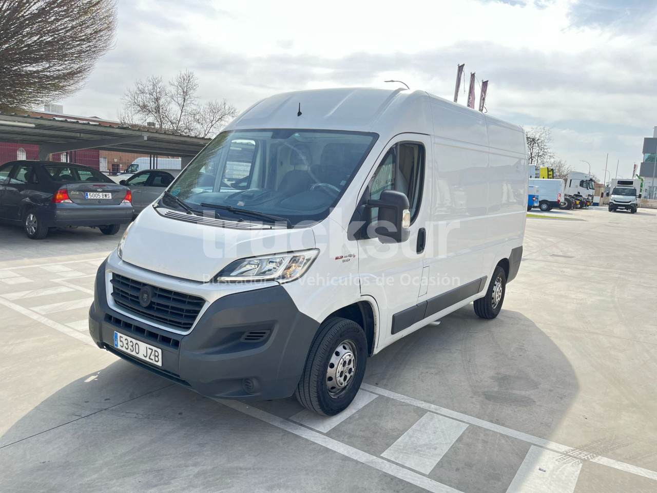 Koffer Transporter FIAT DUCATO 130.35: das Bild 1
